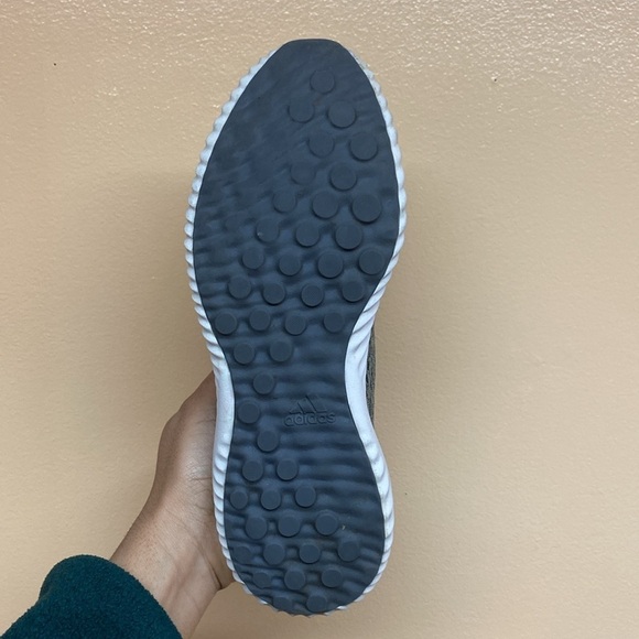 Adidas AlphaBounce “Trace Olive”